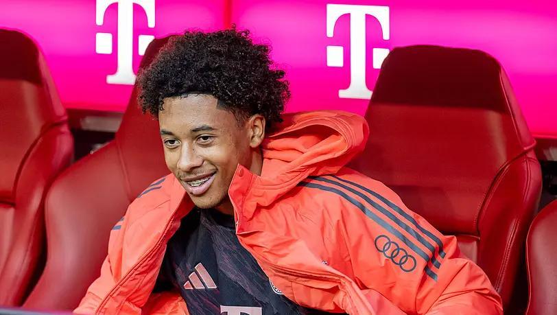 德媒：拜仁不會把16歲中衛(wèi)基亞拉放走，他很快會簽下一份長約