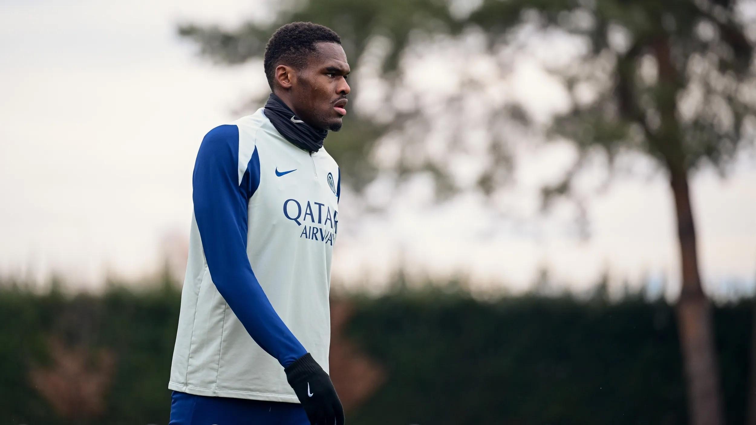 國(guó)米官方：博尼左膝輕微扭傷，將在下周接受進(jìn)一步評(píng)估